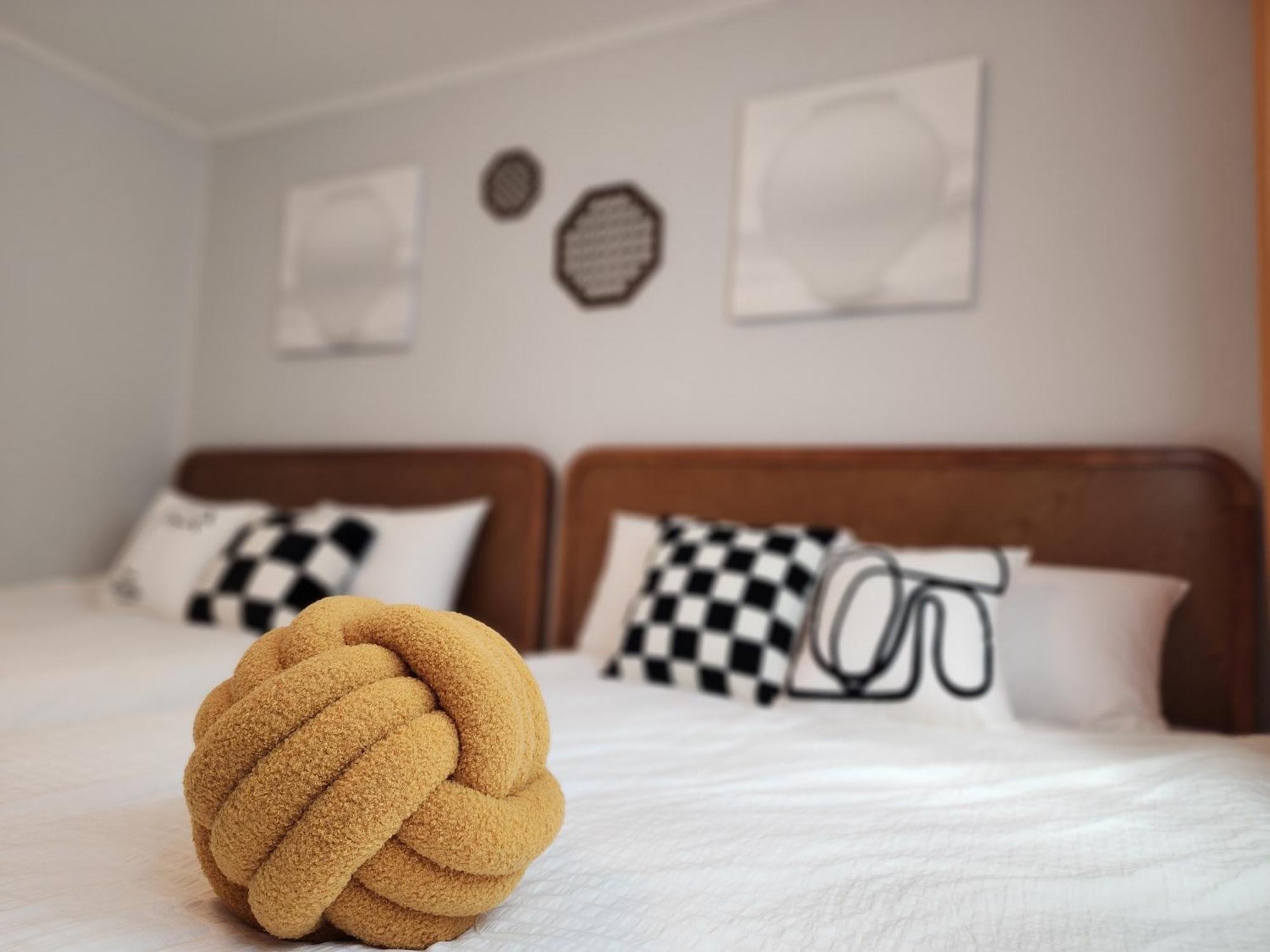 Villa Bb Hongdae Seoul